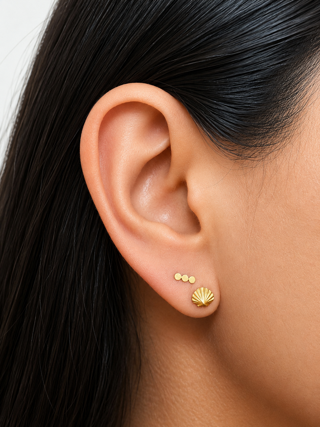 Triple Dot Stud - Gold PVD Flat Back Titanium