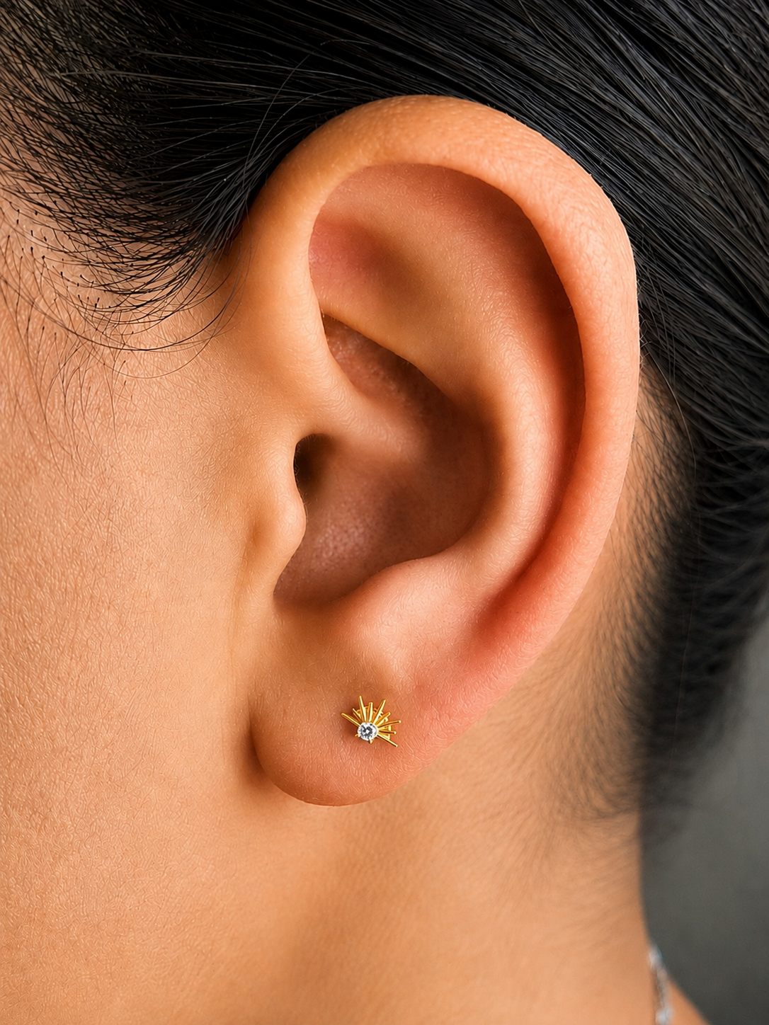 Sunburst Spark Stud - Gold PVD Plate /CZ (Flat Back Titanium)