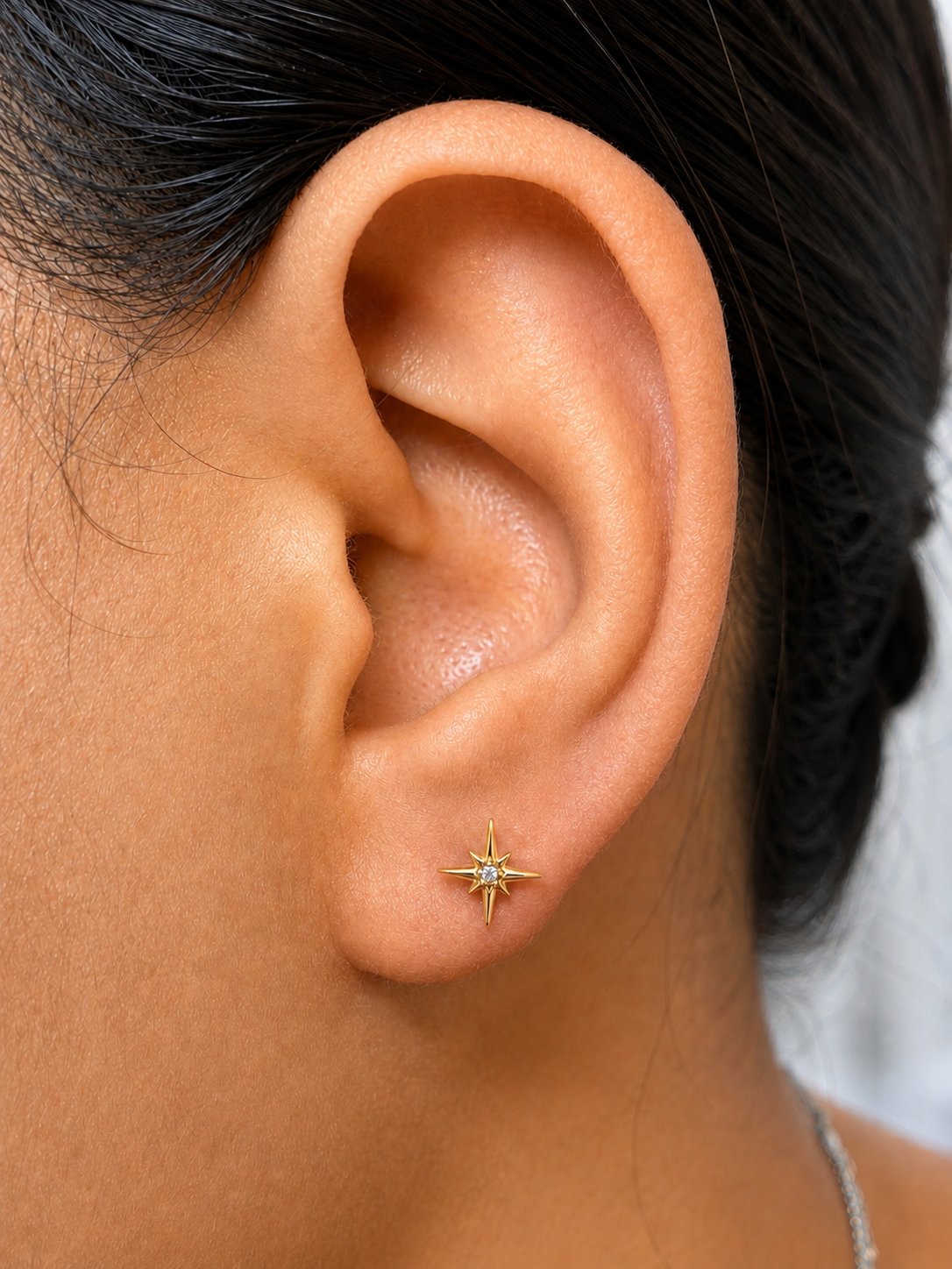 North Star CZ Stud-24K Gold PVD (Flat Back Titanium)